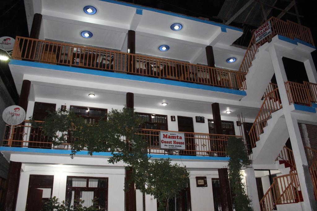 Mamta Guest House Manāli Екстериор снимка