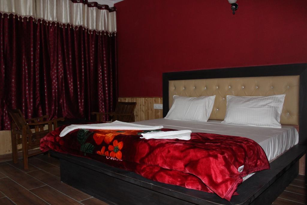 Mamta Guest House Manāli Екстериор снимка