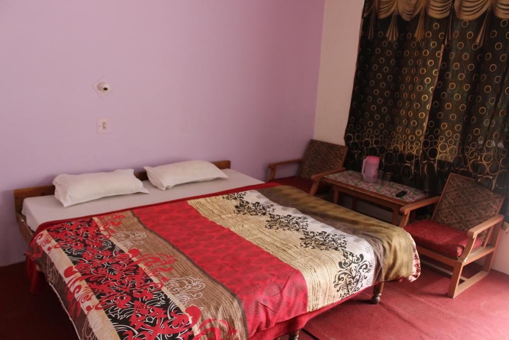Mamta Guest House Manāli Екстериор снимка